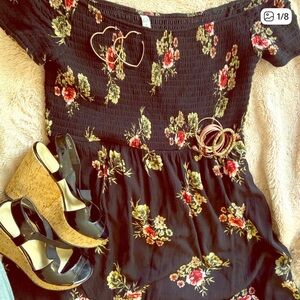 American Rag Black Floral 2X Smocked Top Boho Whimsygoth